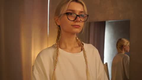 Snapshot of cassie130505 chatting on March 2025 10:40:02 AM Cassie online show from March 2025 10:40:02 AM