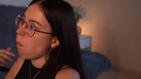 Snapshot of cassie130505 chatting on November 2025 01:22:04 PM Cassie online show from November 2025 01:22:04 PM