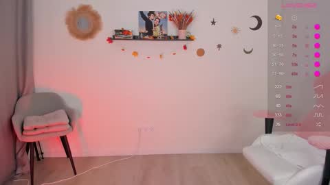 Cassie online show from November 2025 05:17:02 AM