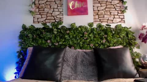 Casie  online show from January 2025 10:18:01 PM