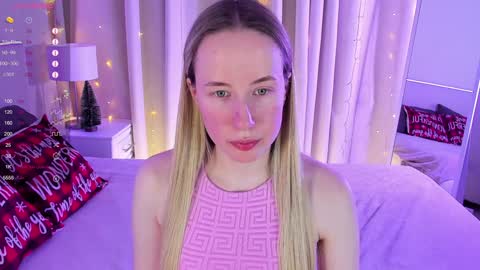 Snapshot of cassie_kelman chatting on January 2025 08:48:01 PM Cassie online show from January 2025 08:48:01 PM