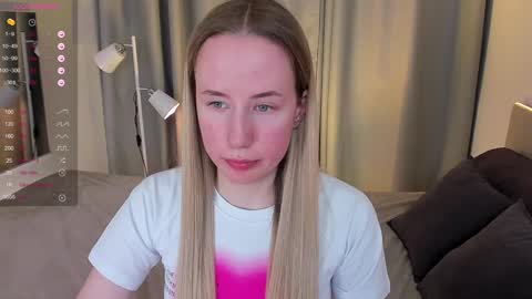 Snapshot of cassie_kelman chatting on January 2025 12:06:01 AM Cassie online show from January 2025 12:06:01 AM
