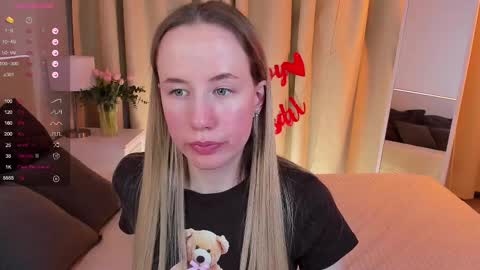 Snapshot of cassie_kelman chatting on February 2025 08:44:02 PM Cassie online show from February 2025 08:44:02 PM