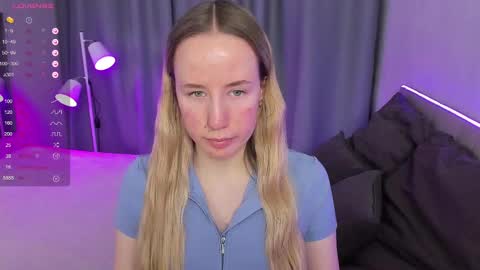 Snapshot of cassie_kelman chatting on February 2025 09:05:02 PM Cassie online show from February 2025 09:05:02 PM