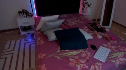 Cassie online show from January 2025 06:53:02 AM