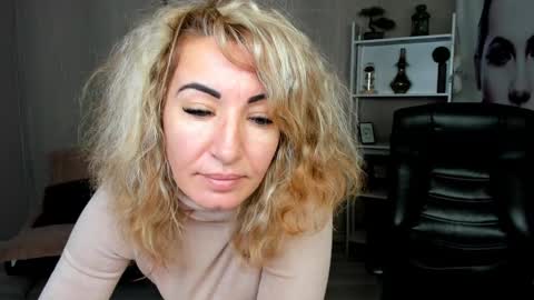 CassieJonas online show from January 2025 09:23:02 AM