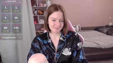 Cassie online show from November 2025 02:43:02 AM