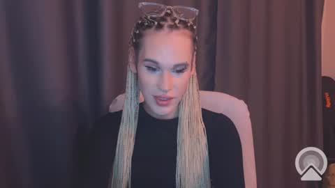 Cassie online show from December 2024 07:01:01 PM