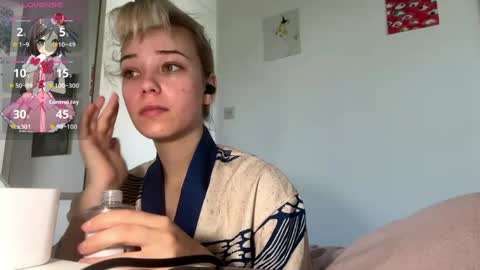 Snapshot of cassijent chatting on May 2026 06:07:02 AM Olivia online show from May 2026 06:07:02 AM