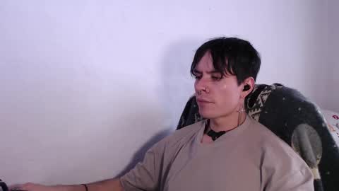 Juan online show from October 2025 09:12:02 PM