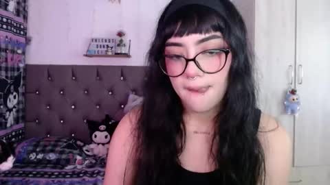 Mila online show from March 2026 05:25:01 AM