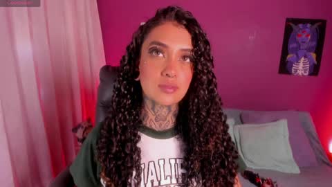 Cata green model independient online show from April 2026 07:11:01 PM