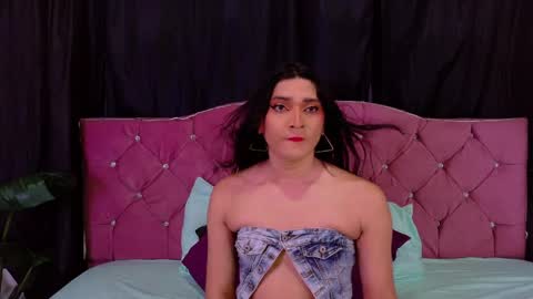 Cata Prins  online show from April 2026 12:12:01 PM