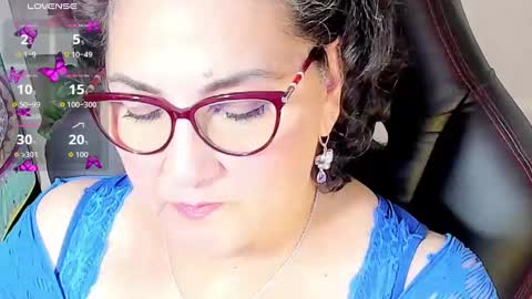 Snapshot of cataleya_mom_ chatting on October 2025 04:13:01 AM cataleya online show from October 2025 04:13:01 AM
