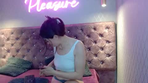 cataleyadamourx online show from January 2026 11:34:02 AM