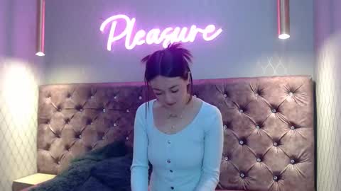 cataleyadamourx online show from January 2026 11:34:01 AM