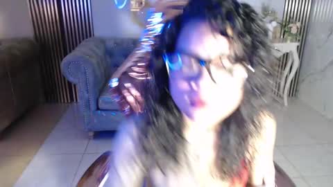 Snapshot of catalina5_s chatting on September 2025 01:02:01 PM Catalina online show from September 2025 01:02:01 PM