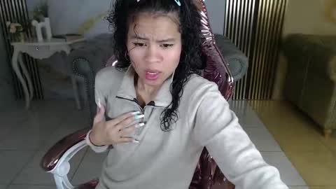 Snapshot of catalina5_s chatting on September 2025 01:23:02 PM Catalina online show from September 2025 01:23:02 PM