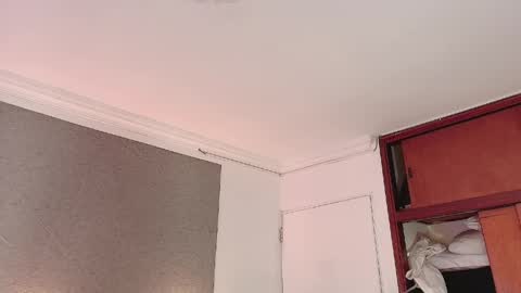 Catalina online show from April 2026 03:37:02 AM