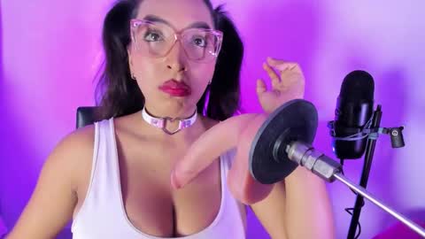 Snapshot of catalina_deep1 chatting on September 2025 05:45:02 PM Cata Monday- Saturday On line at 0100pm-0700pm online show from September 2025 05:45:02 PM