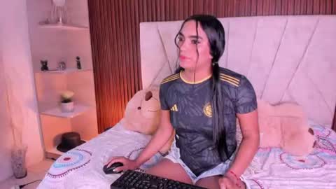 Snapshot of catalleya_f chatting on July 2026 08:37:01 PM catalleya_f online show from July 2026 08:37:01 PM