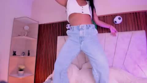 Snapshot of catalleya_f chatting on July 2026 08:11:01 PM catalleya_f online show from July 2026 08:11:01 PM