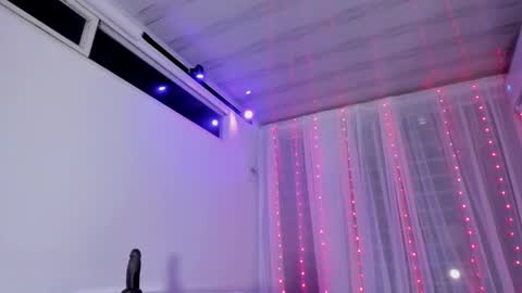 Snapshot of catalleya_hott chatting on November 2025 03:28:02 AM Call me Cata online show from November 2025 03:28:02 AM