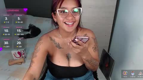 Catherina   online show from November 2025 07:48:02 PM