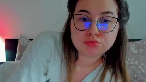 Kat online show from February 2025 12:01:02 PM