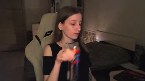 Snapshot of cath_dysphoria_ chatting on May 2026 08:06:02 PM CATH online show from May 2026 08:06:02 PM