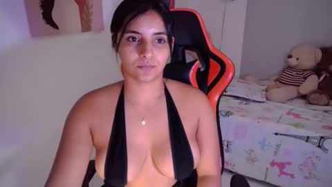 Snapshot of cathaleyasex chatting on February 2025 10:14:01 PM CathaleyaSex online show from February 2025 10:14:01 PM