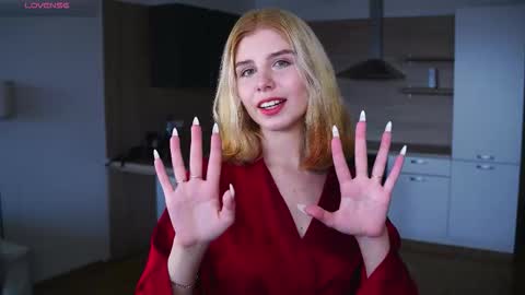 Katrin online show from October 2025 04:42:01 AM