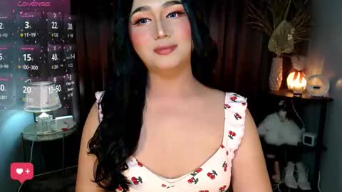 Snapshot of catherine_louise chatting on September 2025 01:57:02 PM cath online show from September 2025 01:57:02 PM