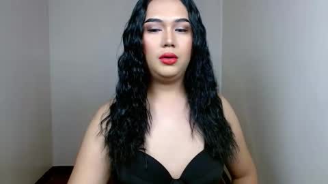 Snapshot of catherine_louise chatting on April 2026 11:10:01 PM cath online show from April 2026 11:10:01 PM