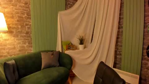 Catherine online show from April 2026 08:26:01 PM