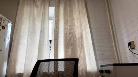 Snapshot of catherinepirs chatting on May 2026 07:38:01 AM catherinepirs online show from May 2026 07:38:01 AM