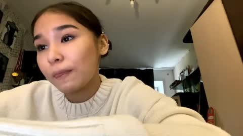 Snapshot of catherinepirs chatting on May 2026 10:19:02 AM catherinepirs online show from May 2026 10:19:02 AM