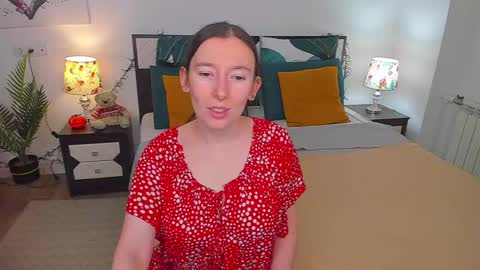 Catrin online show from December 2024 08:20:01 AM