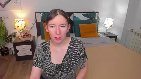 Catrin online show from March 2025 05:24:02 AM