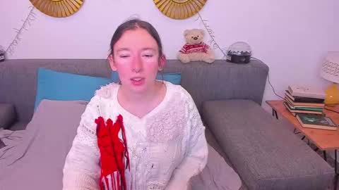 Catrin online show from November 2025 10:53:02 PM