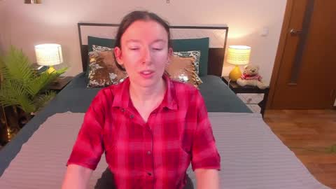 Catrin online show from April 2026 04:24:01 AM