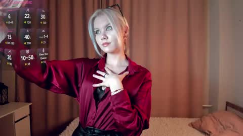 Mia online show from March 2026 11:02:01 AM