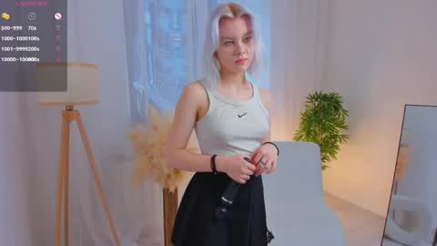 Snapshot of cathiearzabala chatting on May 2026 11:05:01 AM Mia online show from May 2026 11:05:01 AM