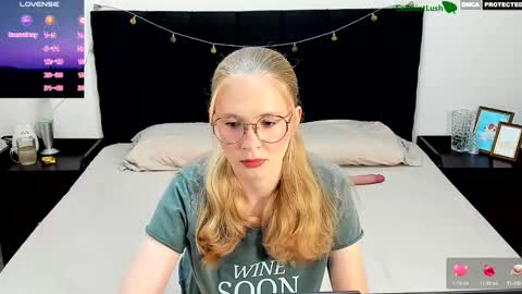 CatmintLush online show from January 2026 11:43:01 PM