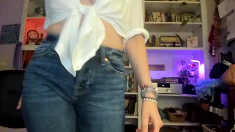 some call me djcatnips some call me CC but i love it when you call me miss catnips  online show from February 2025 03:21:01 AM