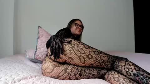 Snapshot of cattaleya_rose chatting on May 2026 09:12:02 PM Catta online show from May 2026 09:12:02 PM