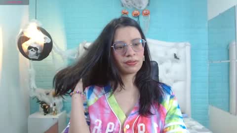 Snapshot of caty_angel chatting on October 2025 07:25:02 PM Caty online show from October 2025 07:25:02 PM