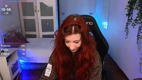 Snapshot of caty_cuddly chatting on February 2025 09:00:02 AM caty_cuddly online show from February 2025 09:00:02 AM