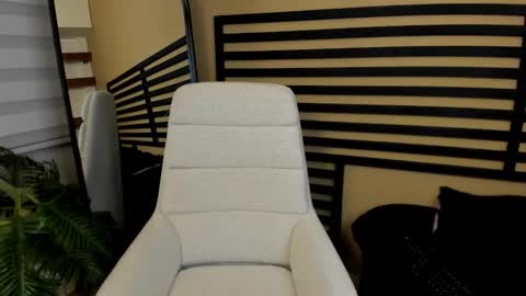 Caty  online show from March 2026 10:28:01 PM