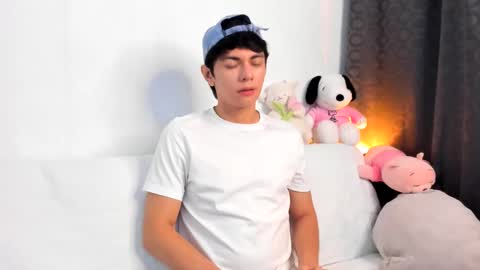 Cayden online show from November 2025 04:51:02 AM